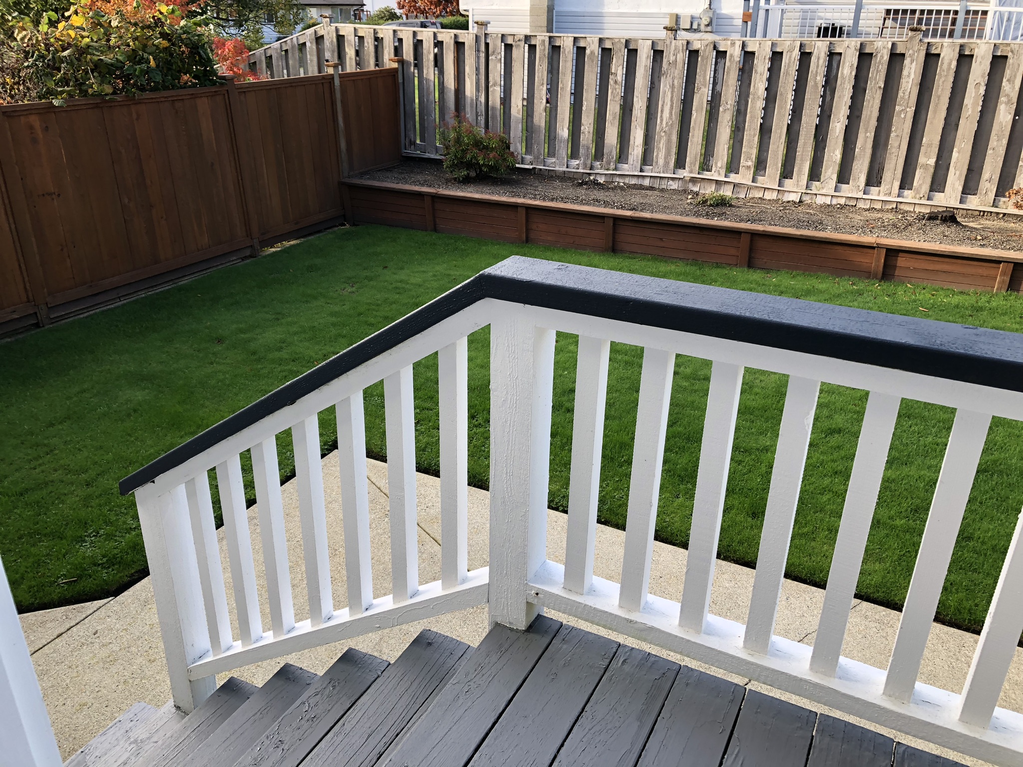 4BEDROOM HALF DUPLEX (Powell River) 460 Property Management