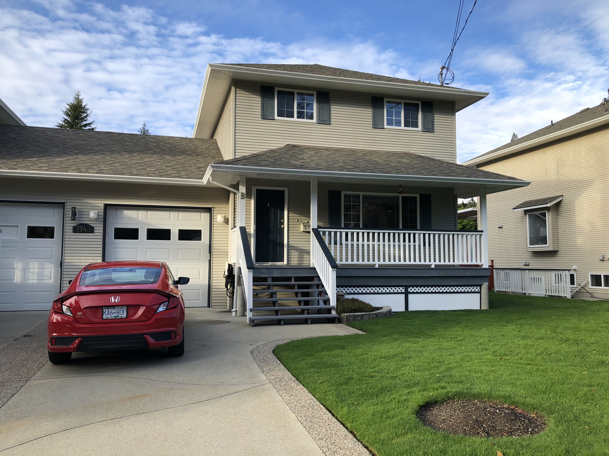 4BEDROOM HALF DUPLEX (Powell River) 460 Property Management